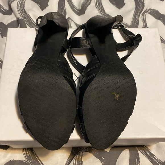 Leather heels - Picture 3 of 6